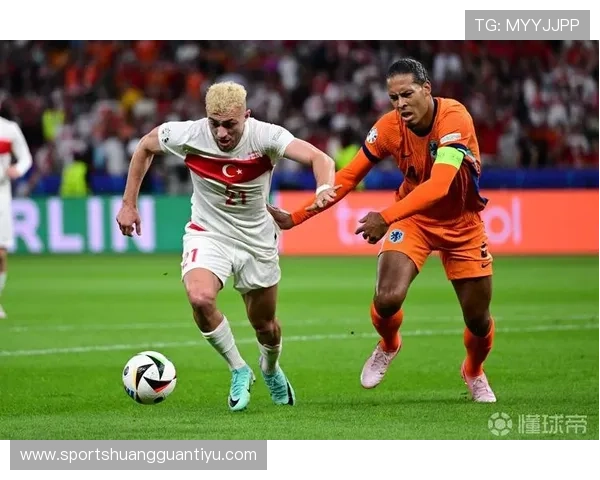 孔帕尼与范戴克：中卫出球重心从后场推进转向体系分担