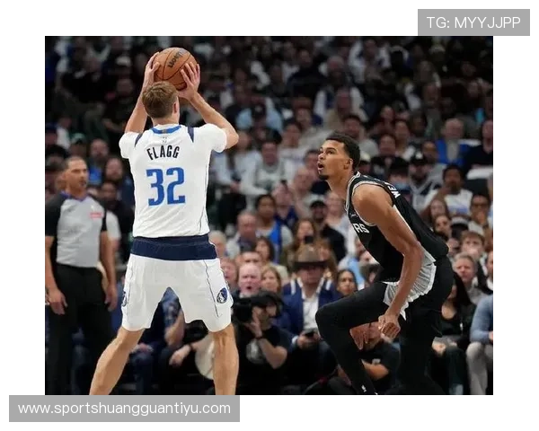 文班亚马挡拆创造错位，拉开防线提升内线得分效率