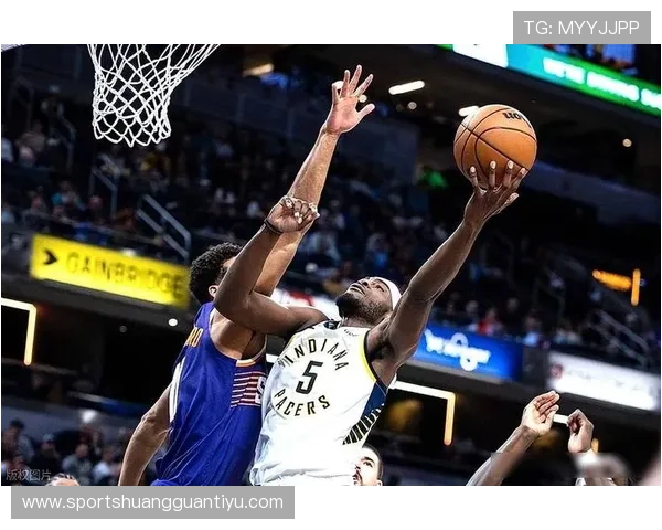 丹尼·格林无球跑动提升防守效率，关键时刻拉开队友投篮空间