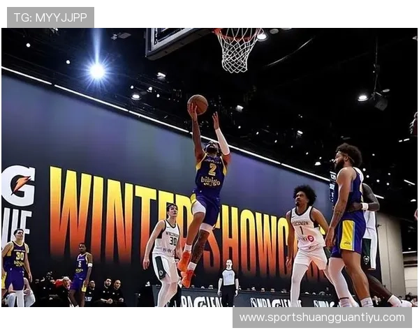 戴维斯挡拆拉开防守差距 提升湖人内线得分效率